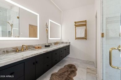 SELLER PAYS CLOSING COSTS!! Contemporary ART home!! Elevated - photo 29