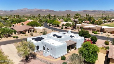 SELLER PAYS CLOSING COSTS!! Contemporary ART home!! Elevated - photo 44