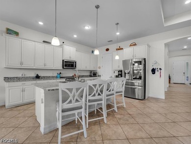 Immaculate, move in condition lakefront home located in the very - photo 7