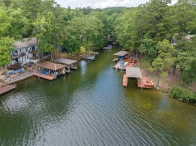 Lake Townhome/Townhouse For Sale in Hot Springs Village, Arkansas