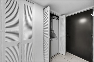 Hidden gem alert! Welcome to this spacious 2-bed, 2-bath