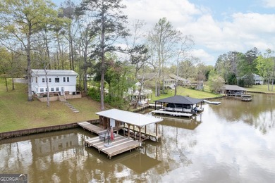 Don't wait for the opportunity to own this beautiful 2-bedroom - photo 2