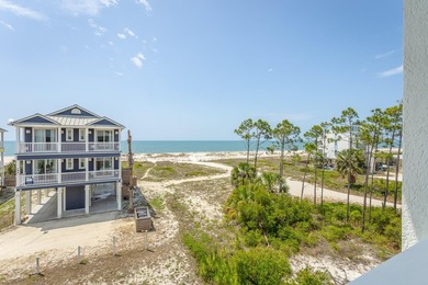 Discover the best of coastal living in Holiday House, this - photo 33