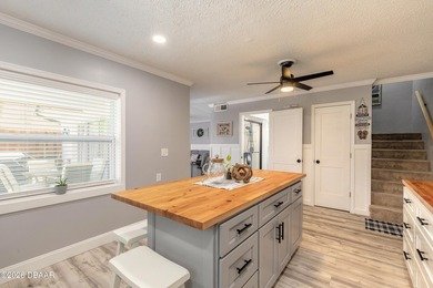 *BACK ON MARKET DUE TO BUYERS FINANCING, NO FAULT OF SELLER * 1 - photo 8