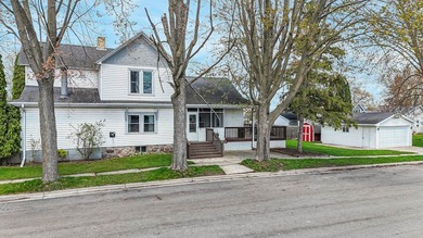 Step into timeless charm in the heart of Winneconne! This - photo 3