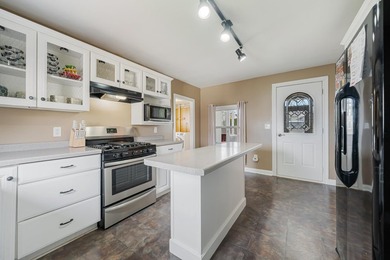Step into timeless charm in the heart of Winneconne! This - photo 7