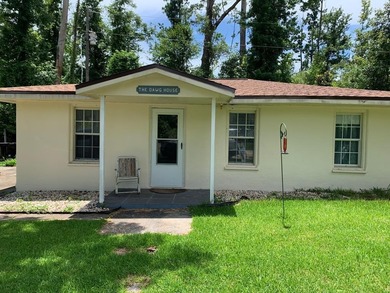 Dead Lake Home For Sale in Wewahitchka Florida