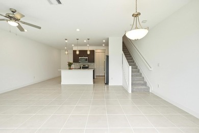 Barely lived-in & ready to move-in newer construction 2-level - photo 14
