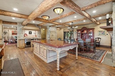 Welcome to one of the most iconic estates in Wolf Creek Ranch - photo 26