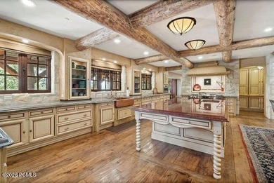 Welcome to one of the most iconic estates in Wolf Creek Ranch - photo 27