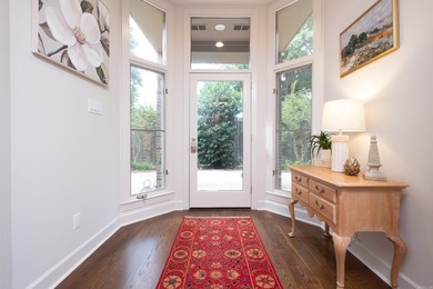 Exceptional residence located in the highly desirable gated - photo 4