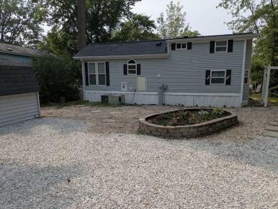Lake Home For Sale in Wilmington, Illinois