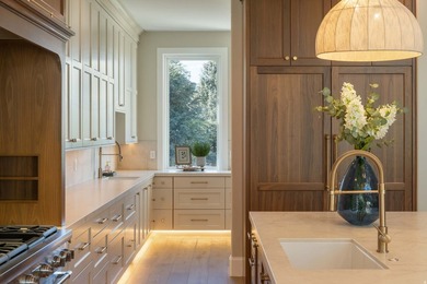 This exceptional Alpine estate is completed and move-in ready - photo 12