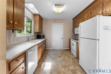 Back on Market -Due to No Fault of the Seller. Priced $33K Below - photo 13