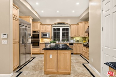 Nestled in Marina Del Rey's highly coveted Silver Strand - photo 15