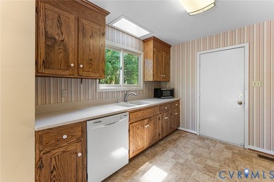 Back on Market -Due to No Fault of the Seller. Priced $33K Below - photo 15