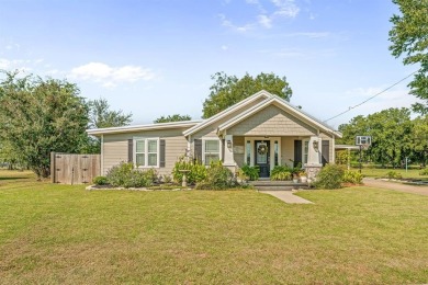 Lake Home For Sale in Glen Rose, Texas