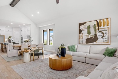 BRAND NEW CONSTRUCTION by Oakmont Homes. This charming garden - photo 9