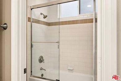Nestled in Marina Del Rey's highly coveted Silver Strand - photo 33