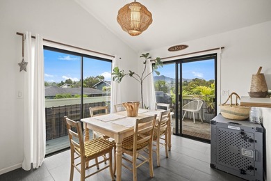 Experience refined island living in this Kilauea single-family - photo 7
