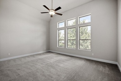 BRAND NEW CONSTRUCTION by Oakmont Homes. This charming garden - photo 7