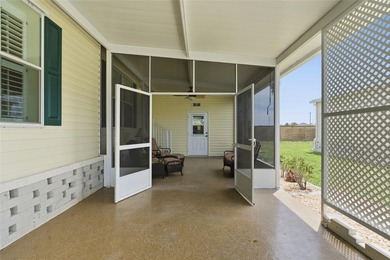 This impeccably maintained and move-in-ready manufactured home - photo 5