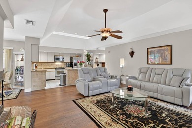 Experience the pinnacle of coastal elegance in one of Naples' - photo 5