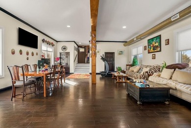 Discover a truly one-of-a-kind unicorn in the heart of Johnson - photo 19