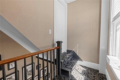 Location is everything in Newport and this unit puts you right - photo 22