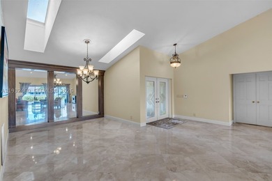 Nearly 1/2-Acre Waterfront Estate on a Premier Cul-de-Sac Lot - photo 33