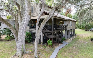 Suwannee River - Lafayette County Home For Sale in Branford Florida