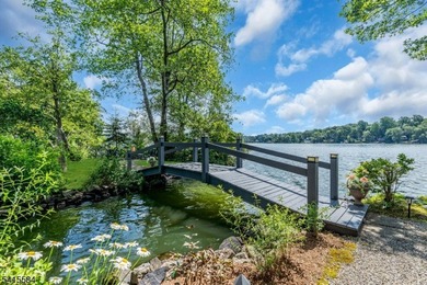 2.52 Acre Lakefront Estate! Renovated, Expanded Ranch with - photo 3