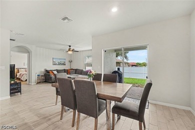 MOVE-IN READY and NO FLOOD INSURANCE REQUIRED! This fully fenced - photo 6