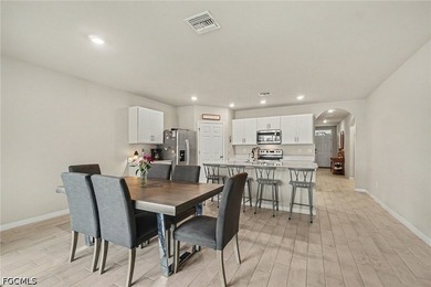 MOVE-IN READY and NO FLOOD INSURANCE REQUIRED! This fully fenced - photo 7