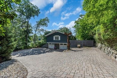 2.52 Acre Lakefront Estate! Renovated, Expanded Ranch with - photo 8