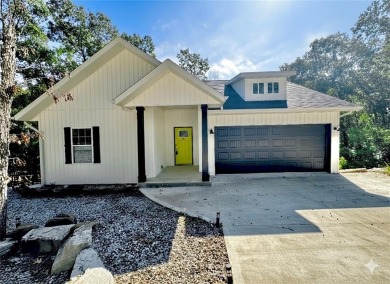 Lake Home For Sale in Holiday Island, Arkansas