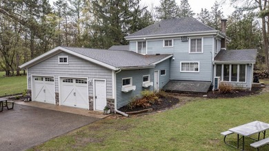 Dake Lake Home For Sale in Waupaca Wisconsin