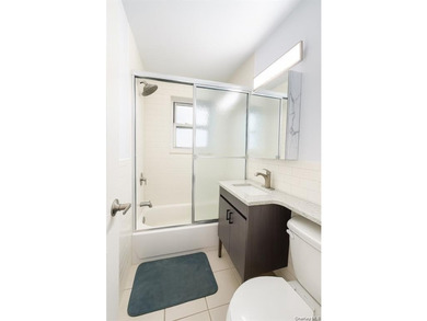 Newly renovated One-Bedroom Garden-Style Apartment! Located on - photo 6