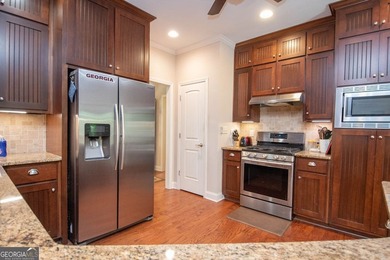 LAKEFRONT LIVING AT ITS FINEST! Welcome to 116 Wilson Creek - photo 14