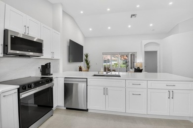 Exquisitely remodeled 3-bedroom, 2-bath corner villa in the - photo 16