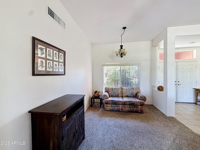 Beautifully maintained Del Webb Safford model on the 4th fairway - photo 7