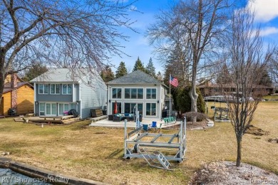 Lake Fenton Home Sale Pending in Fenton Michigan
