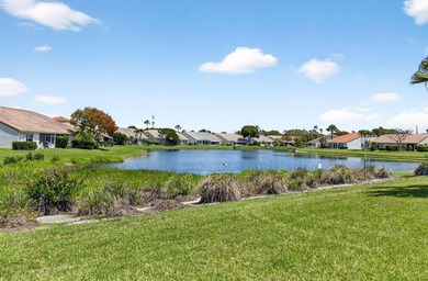 Exquisitely remodeled 3-bedroom, 2-bath corner villa in the - photo 33