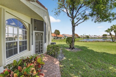 Exquisitely remodeled 3-bedroom, 2-bath corner villa in the - photo 39