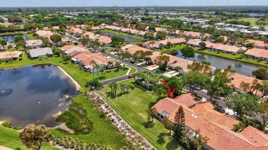Exquisitely remodeled 3-bedroom, 2-bath corner villa in the - photo 45