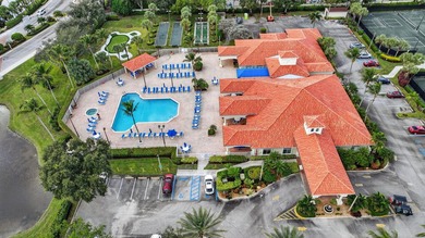 Exquisitely remodeled 3-bedroom, 2-bath corner villa in the - photo 53