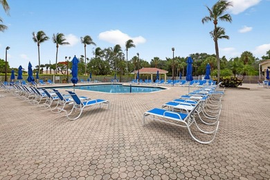 Exquisitely remodeled 3-bedroom, 2-bath corner villa in the - photo 59