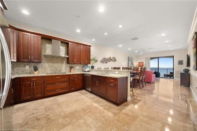 Beautiful Lakefront Condo! Furnished! BOAT SLIP INCLUDED! - photo 5