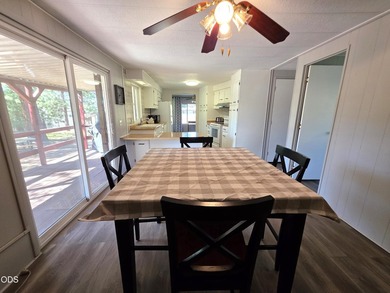 Welcome home to this beautifully maintained 3-bedroom - photo 7