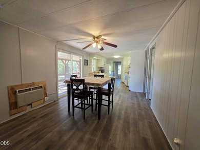 Welcome home to this beautifully maintained 3-bedroom - photo 9